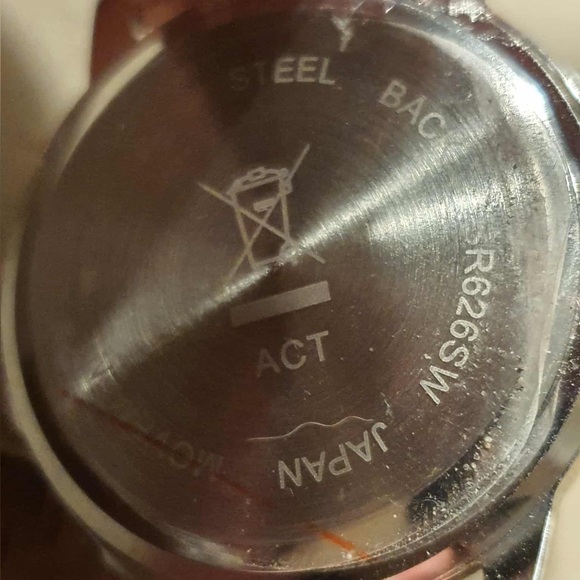 🦋10/$20🦋 ACT Silver/MOP/Pink Leather Women's Watch - Picture 4 of 4